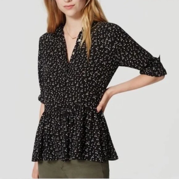 Women's LOFT Black Cherry Print Long Sleeve Peplum Blouse Size Medium - Picture 2 of 8